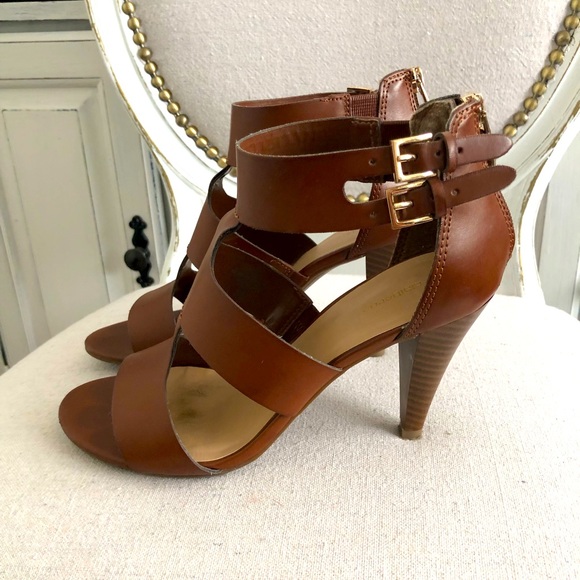 Liz Claiborne Shoes - LIZ CLAIBORNE SANDALS